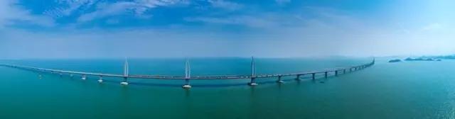 连接香港、珠海、澳门的海上大桥 - 中国的“港珠澳大桥”开通
