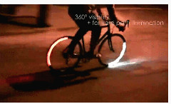 自行车LED灯只有半……